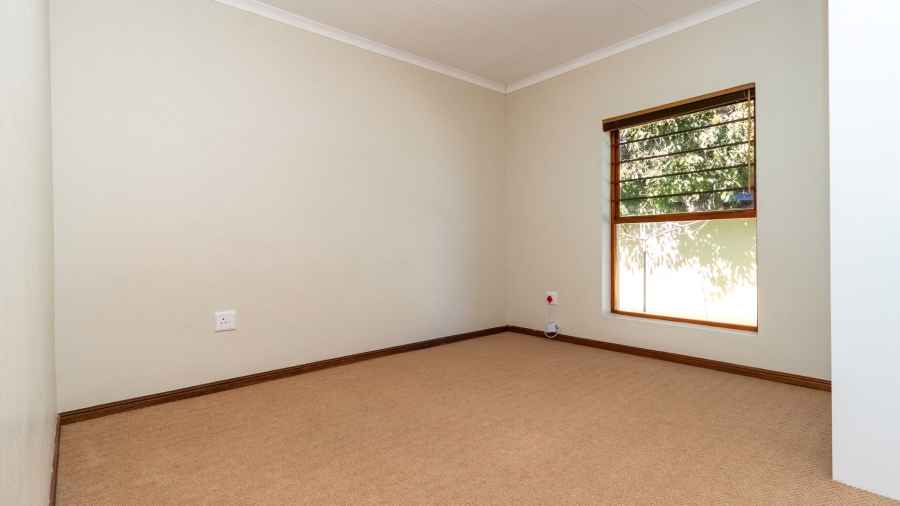 3 Bedroom Property for Sale in Sandbaai Western Cape